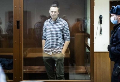 СМИ вычислили по камерам кортеж ФСИН, в котором, возможно, перевозили тело Навального